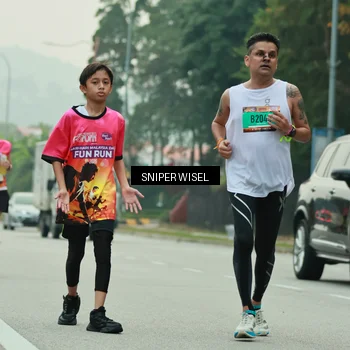 Runner Photo 7046108