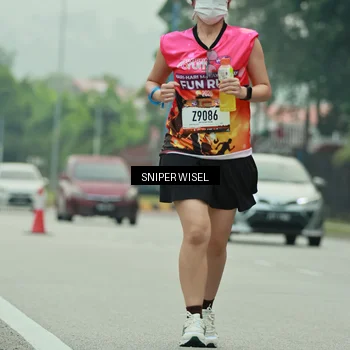 Runner Photo 7046110