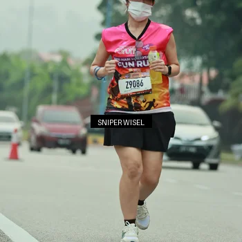 Runner Photo 7046116