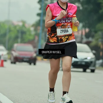 Runner Photo 7046124