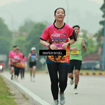 Runner Photo 7046132