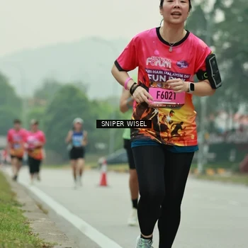 Runner Photo 7046146