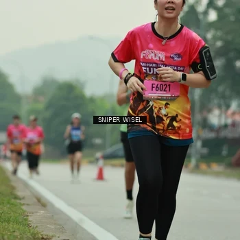 Runner Photo 7046148