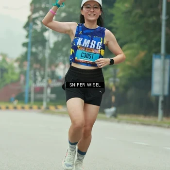 Runner Photo 7046177