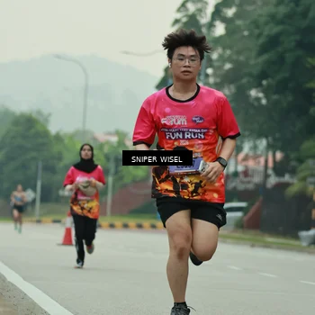 Runner Photo 7046201