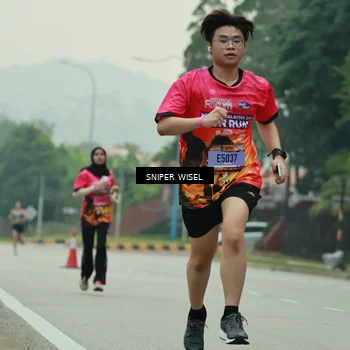 Runner Photo 7046206
