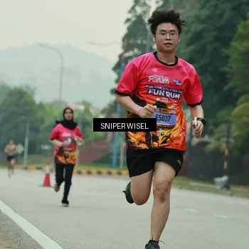Runner Photo 7046215