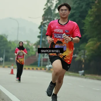 Runner Photo 7046218
