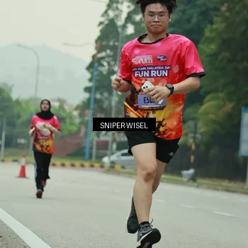 Runner Photo 7046221