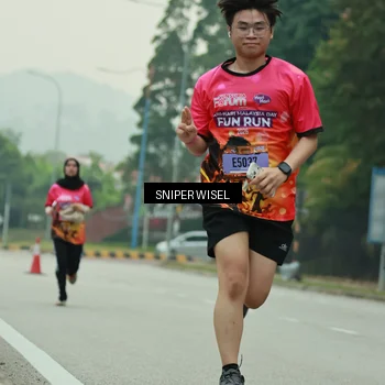 Runner Photo 7046223