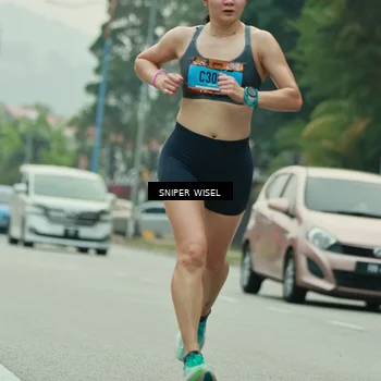 Runner Photo 7046285
