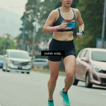 Runner Photo 7046291