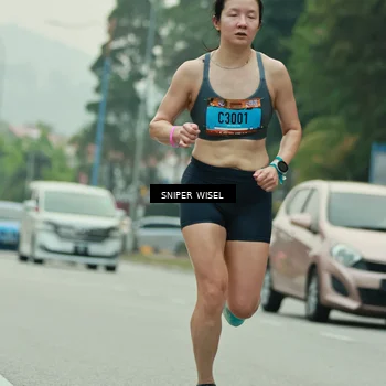 Runner Photo 7046292