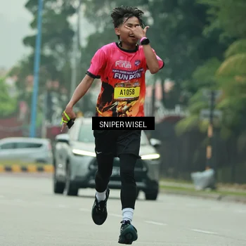 Runner Photo 7046307