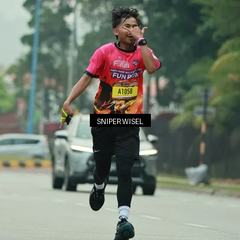 Runner Photo 7046310