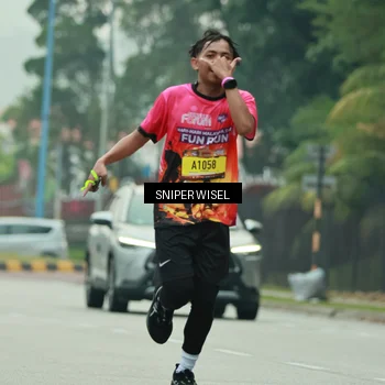 Runner Photo 7046312