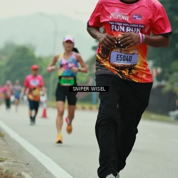 Runner Photo 7046347