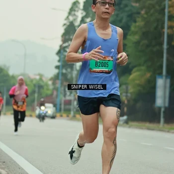 Runner Photo 7046368