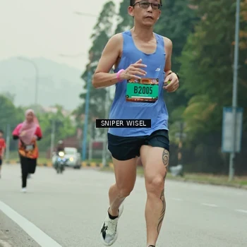 Runner Photo 7046371