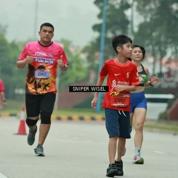 Runner Photo 7046401