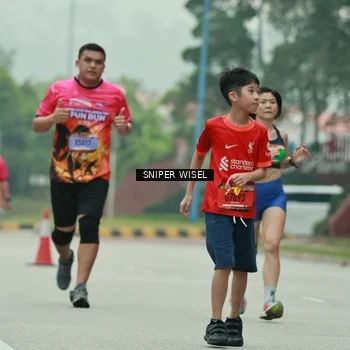 Runner Photo 7046402