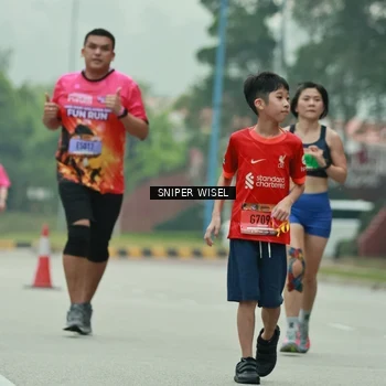 Runner Photo 7046404