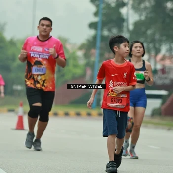 Runner Photo 7046405