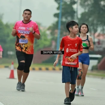 Runner Photo 7046407