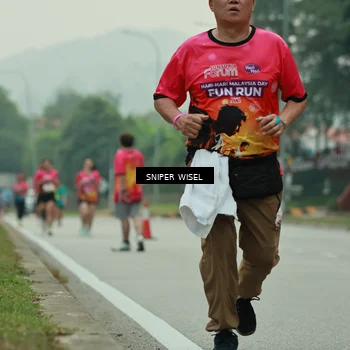 Runner Photo 7046428