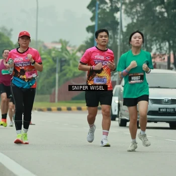 Runner Photo 7046465