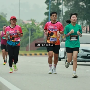 Runner Photo 7046470