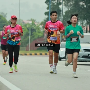 Runner Photo 7046471