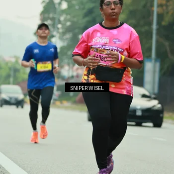 Runner Photo 7046545