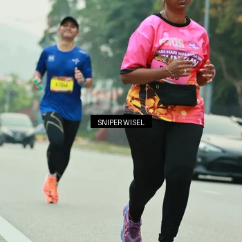 Runner Photo 7046555