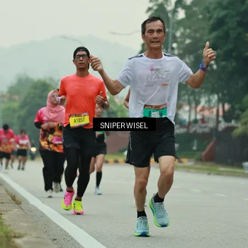 Runner Photo 7046573