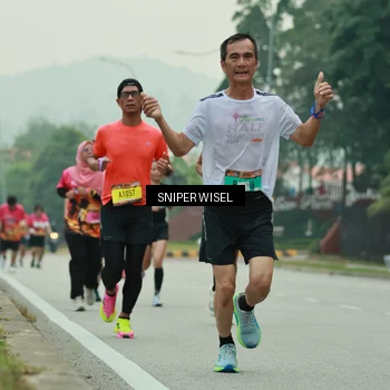 Runner Photo 7046574