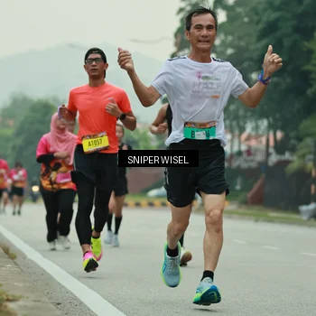 Runner Photo 7046576