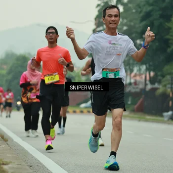 Runner Photo 7046577
