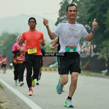 Runner Photo 7046584