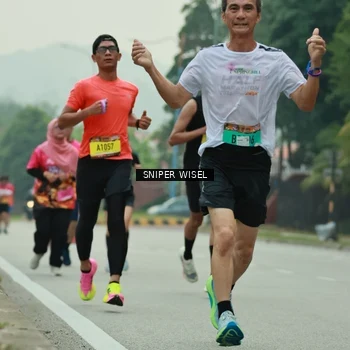 Runner Photo 7046588