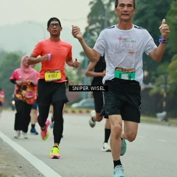 Runner Photo 7046591