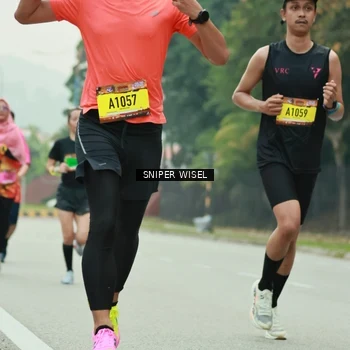 Runner Photo 7046597