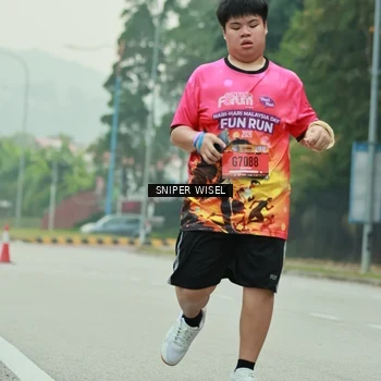 Runner Photo 7046641