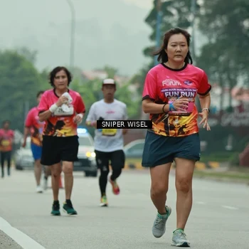 Runner Photo 7046660