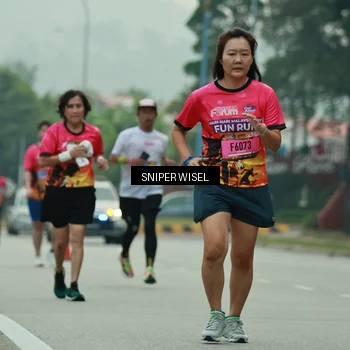 Runner Photo 7046665