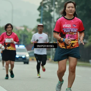 Runner Photo 7046671