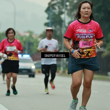 Runner Photo 7046672