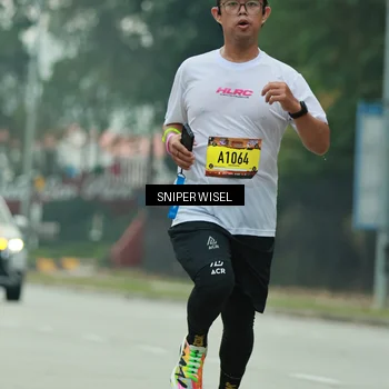 Runner Photo 7046681