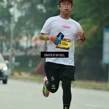 Runner Photo 7046682