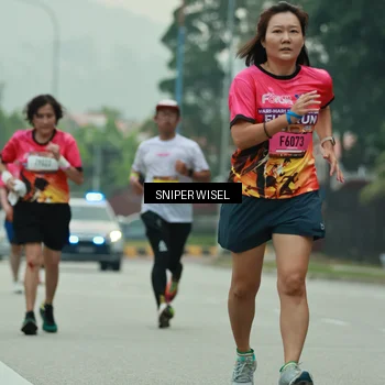 Runner Photo 7046693